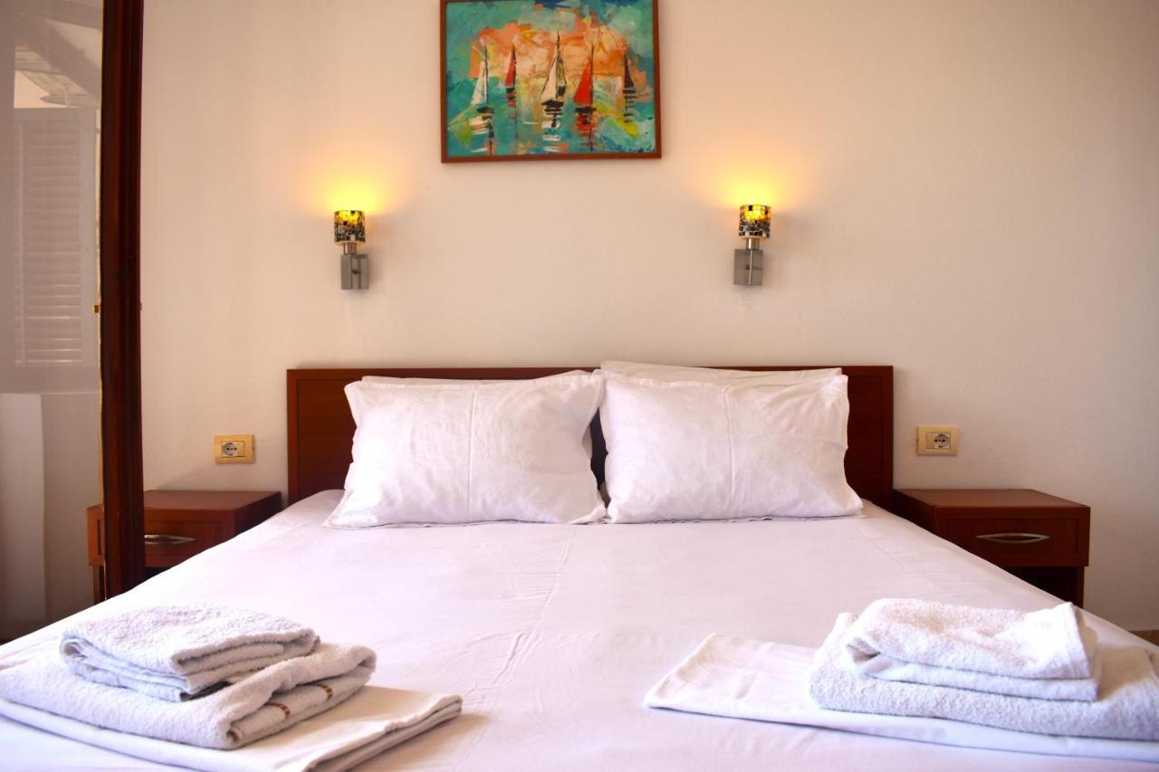 Apartments Aga Ulcinj Bagian luar foto