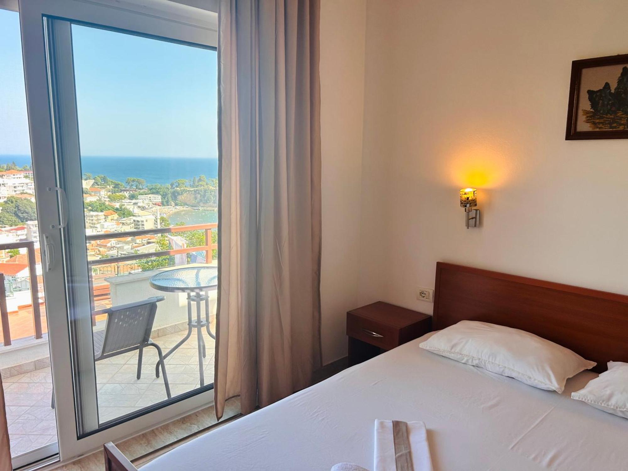 Apartments Aga Ulcinj Bagian luar foto