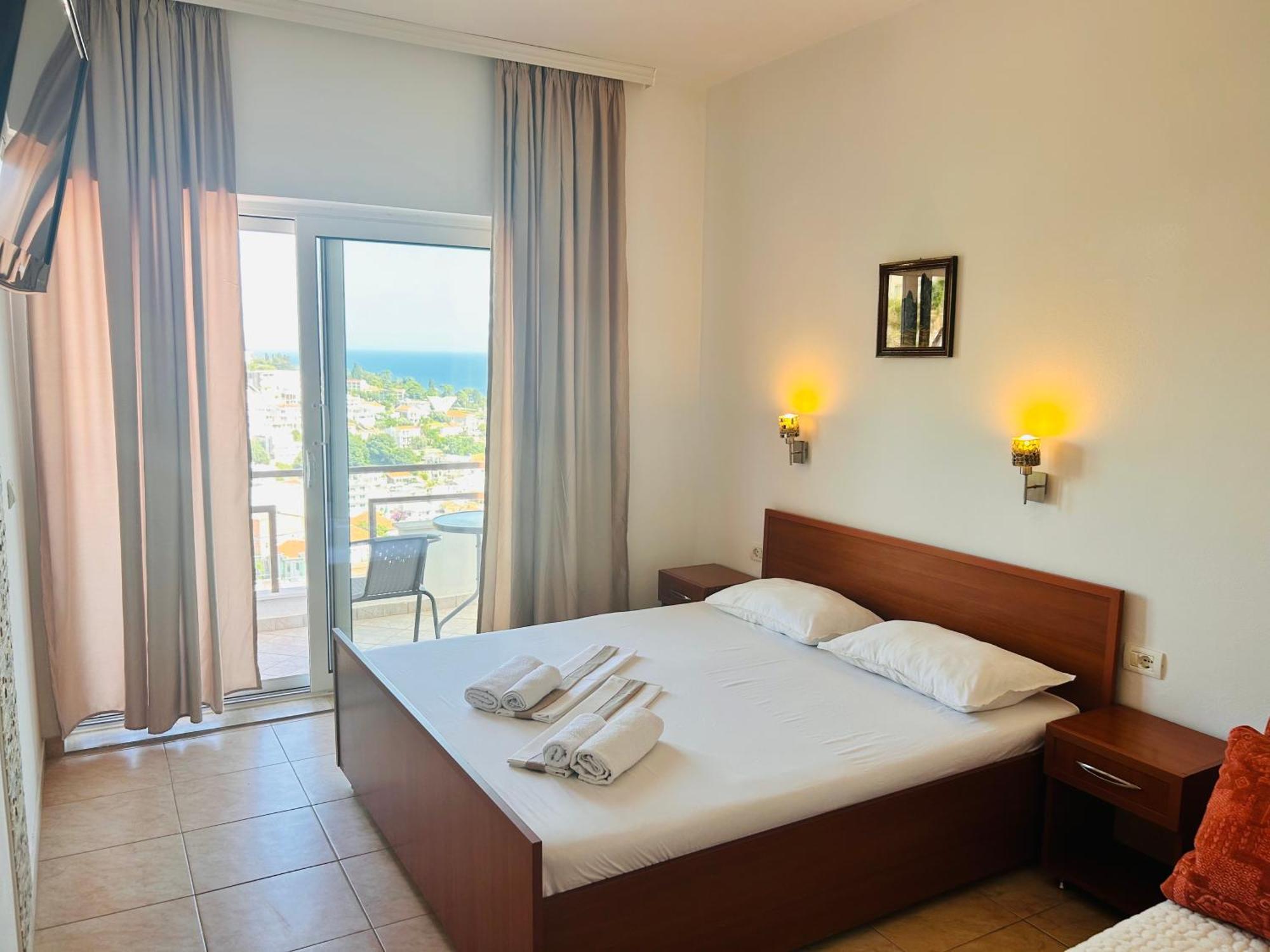 Apartments Aga Ulcinj Bagian luar foto