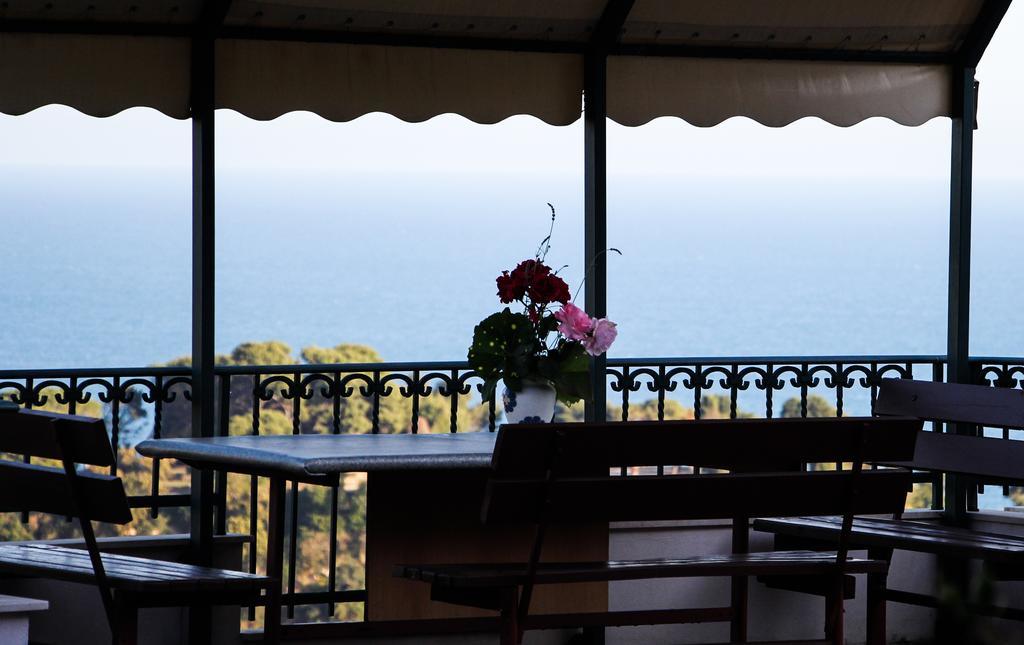Apartments Aga Ulcinj Bagian luar foto