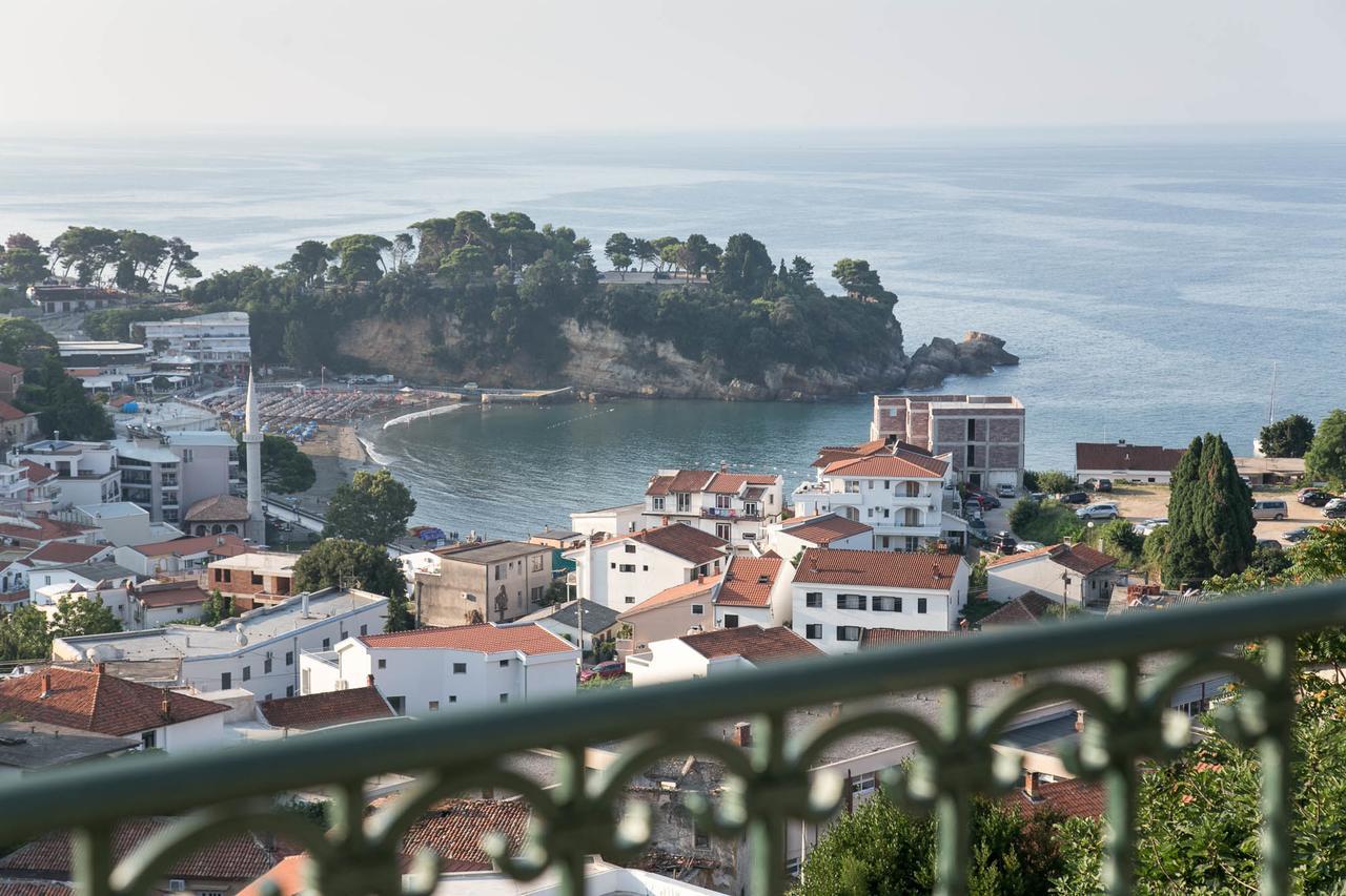 Apartments Aga Ulcinj Bagian luar foto