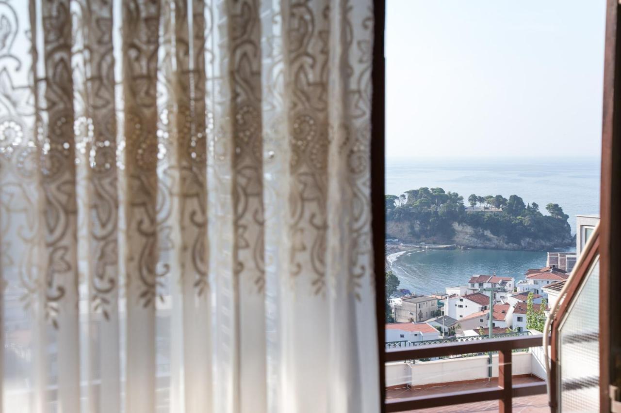 Apartments Aga Ulcinj Bagian luar foto