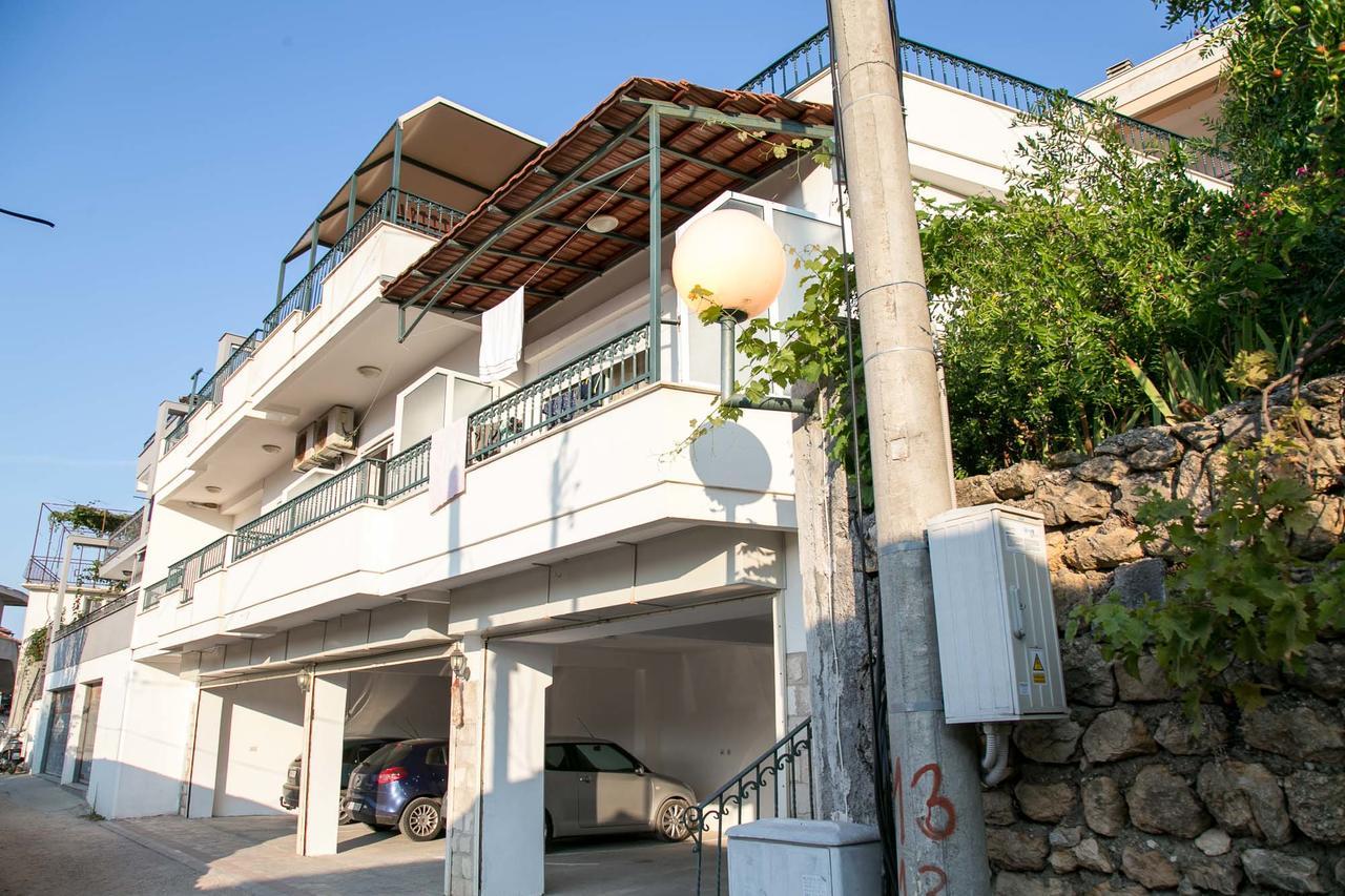Apartments Aga Ulcinj Bagian luar foto