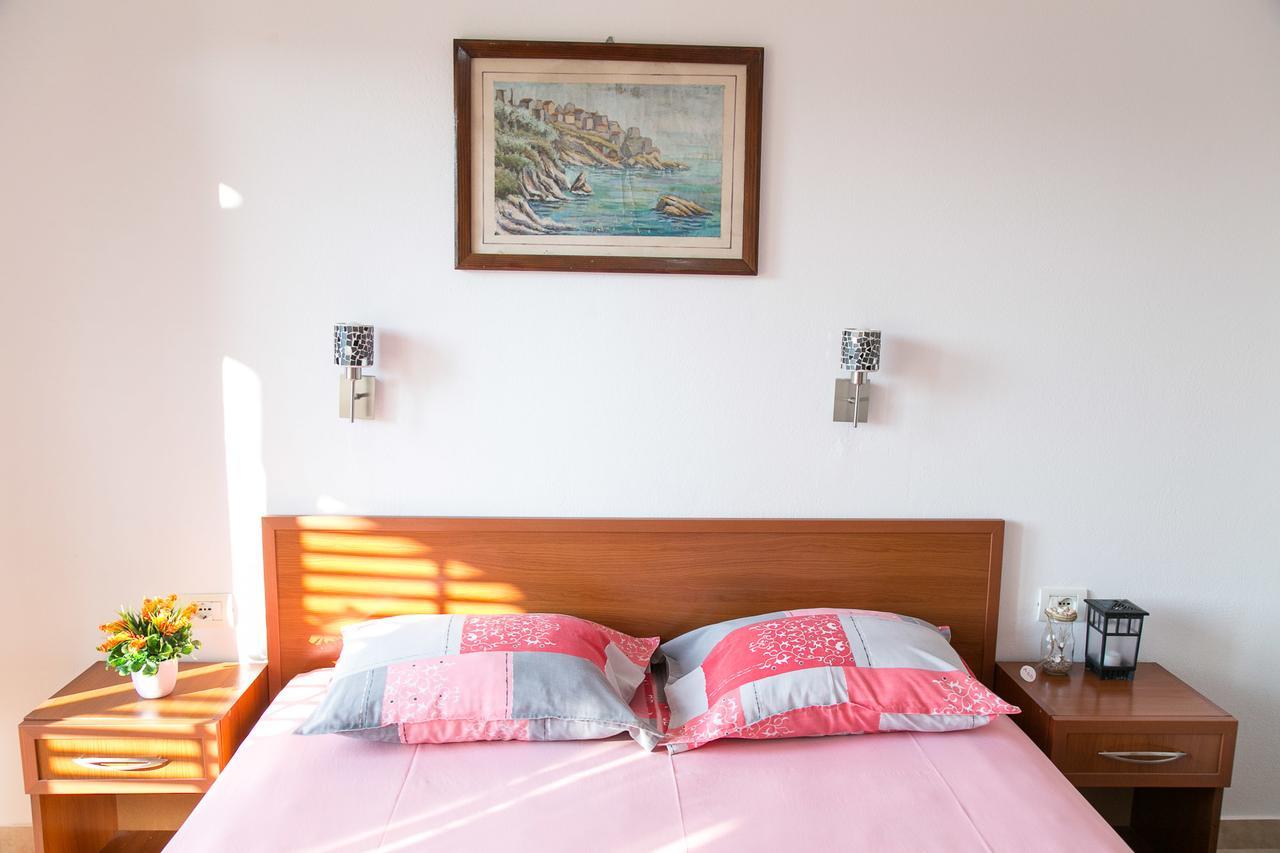 Apartments Aga Ulcinj Bagian luar foto